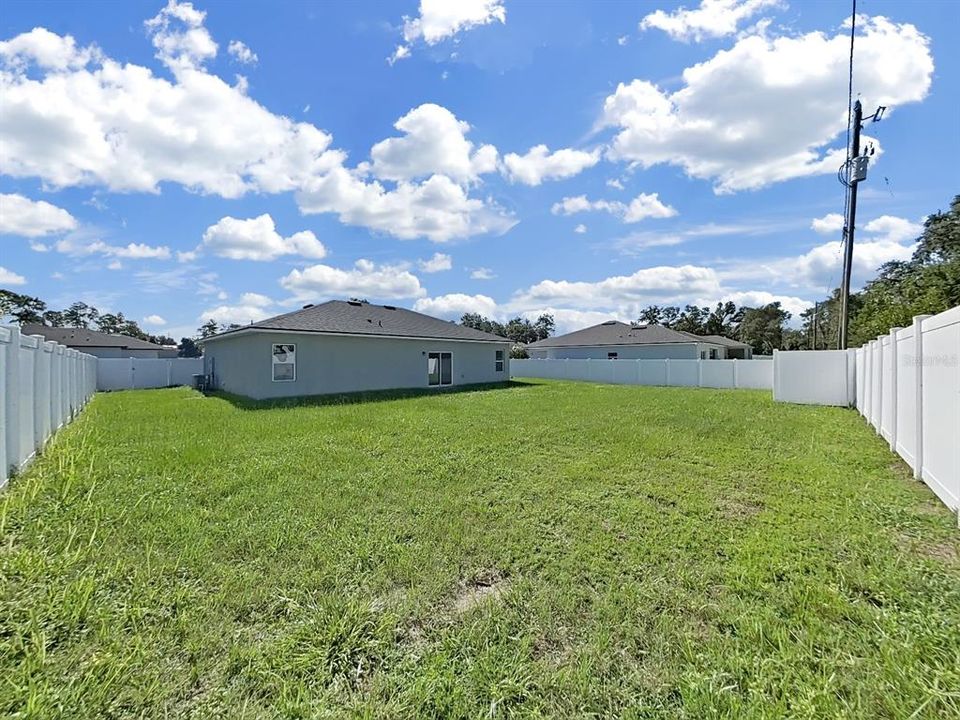 For Sale: $264,900 (4 beds, 2 baths, 1578 Square Feet)