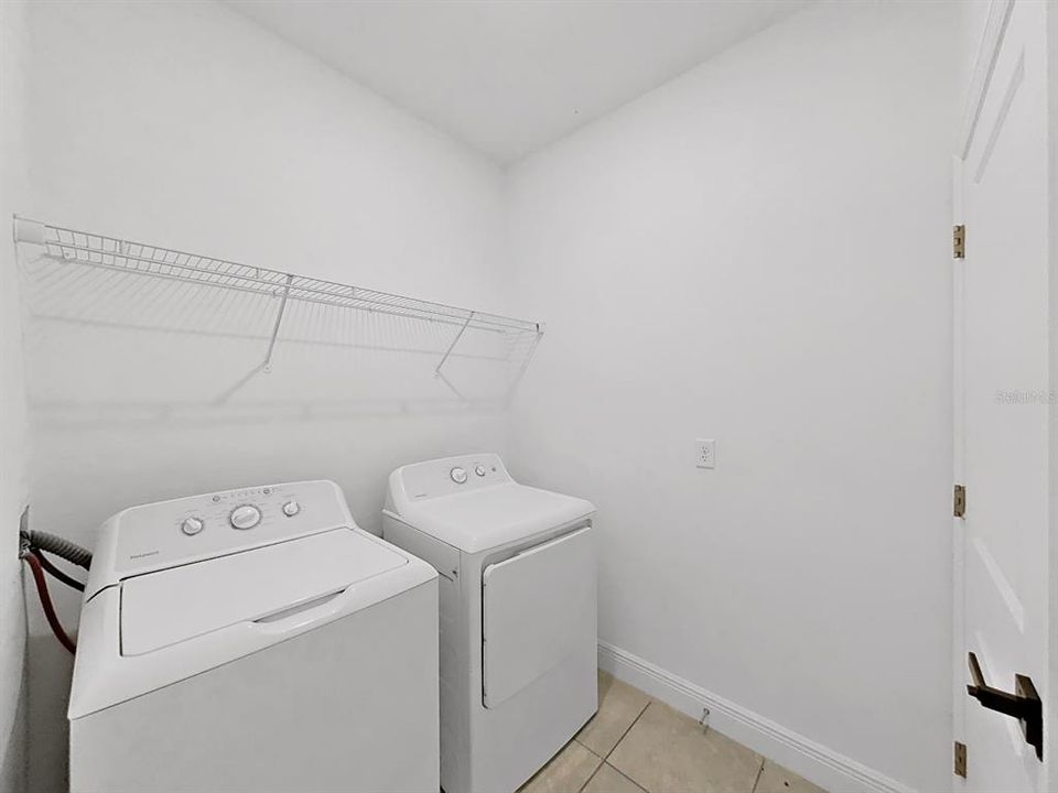 For Sale: $264,900 (4 beds, 2 baths, 1578 Square Feet)