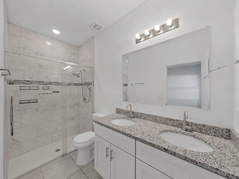 For Sale: $264,900 (4 beds, 2 baths, 1578 Square Feet)