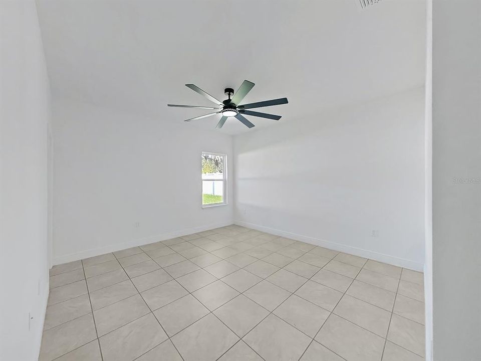 For Sale: $264,900 (4 beds, 2 baths, 1578 Square Feet)