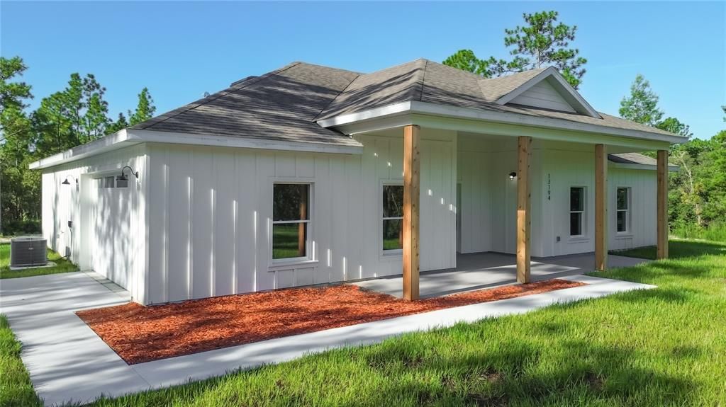 For Sale: $429,900 (3 beds, 2 baths, 1792 Square Feet)