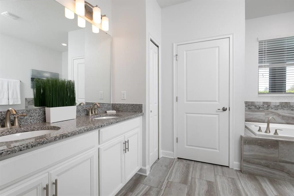 For Sale: $695,000 (8 beds, 5 baths, 3909 Square Feet)