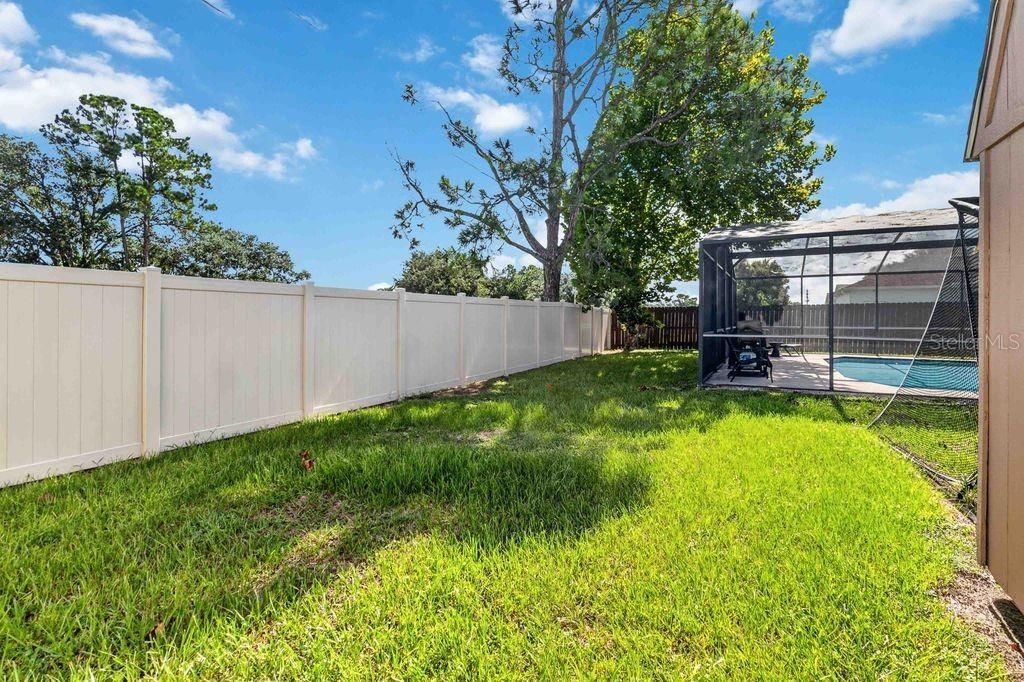 En Venta: $299,000 (3 camas, 3 baños, 2110 Pies cuadrados)