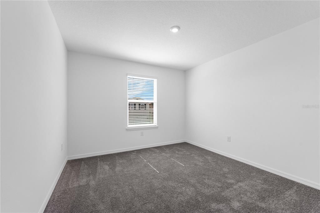 For Sale: $334,990 (4 beds, 2 baths, 1876 Square Feet)