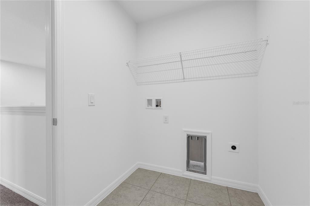 For Sale: $334,990 (4 beds, 2 baths, 1876 Square Feet)