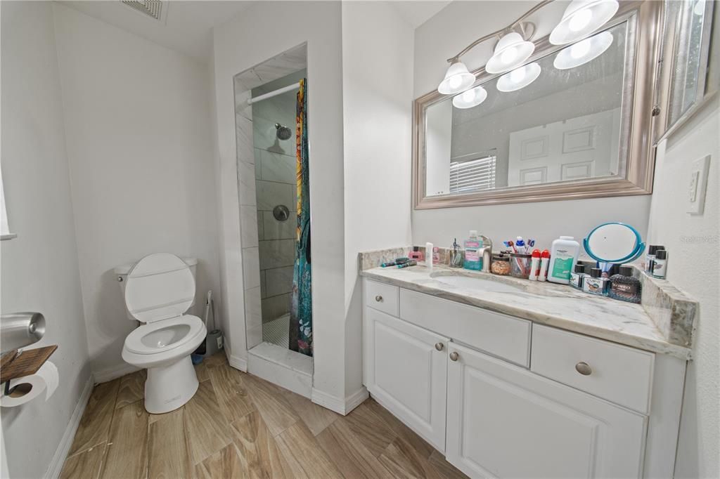 For Sale: $309,900 (3 beds, 2 baths, 1200 Square Feet)