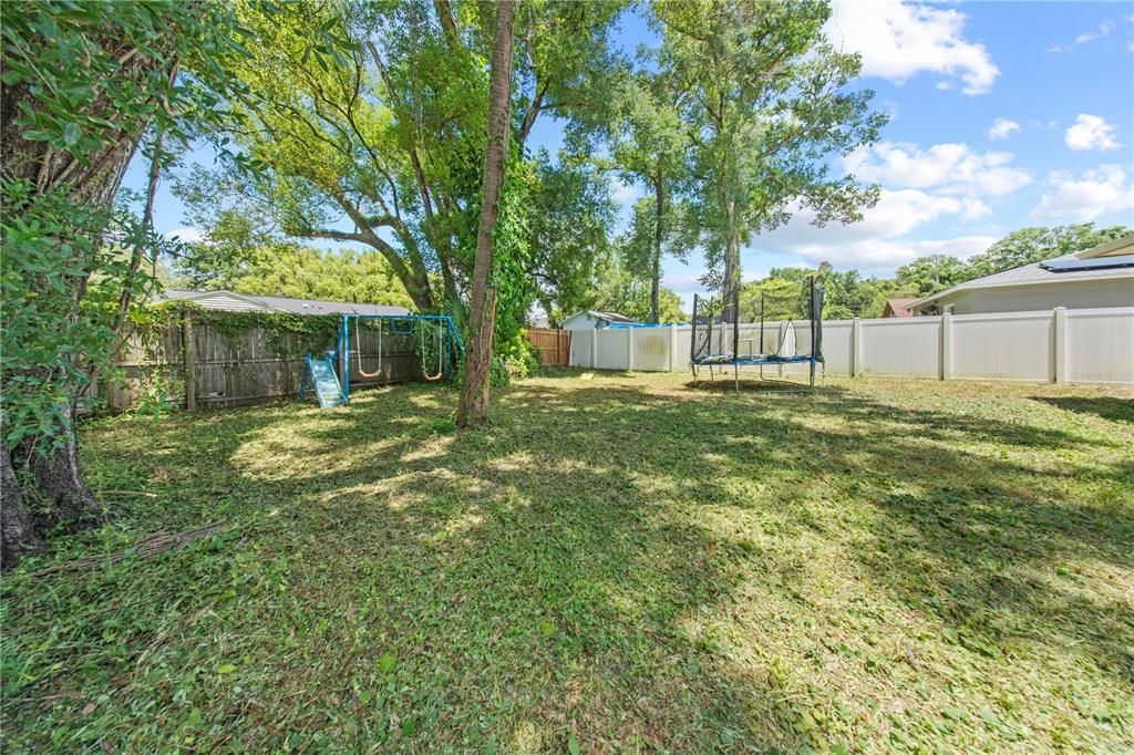 For Sale: $309,900 (3 beds, 2 baths, 1200 Square Feet)