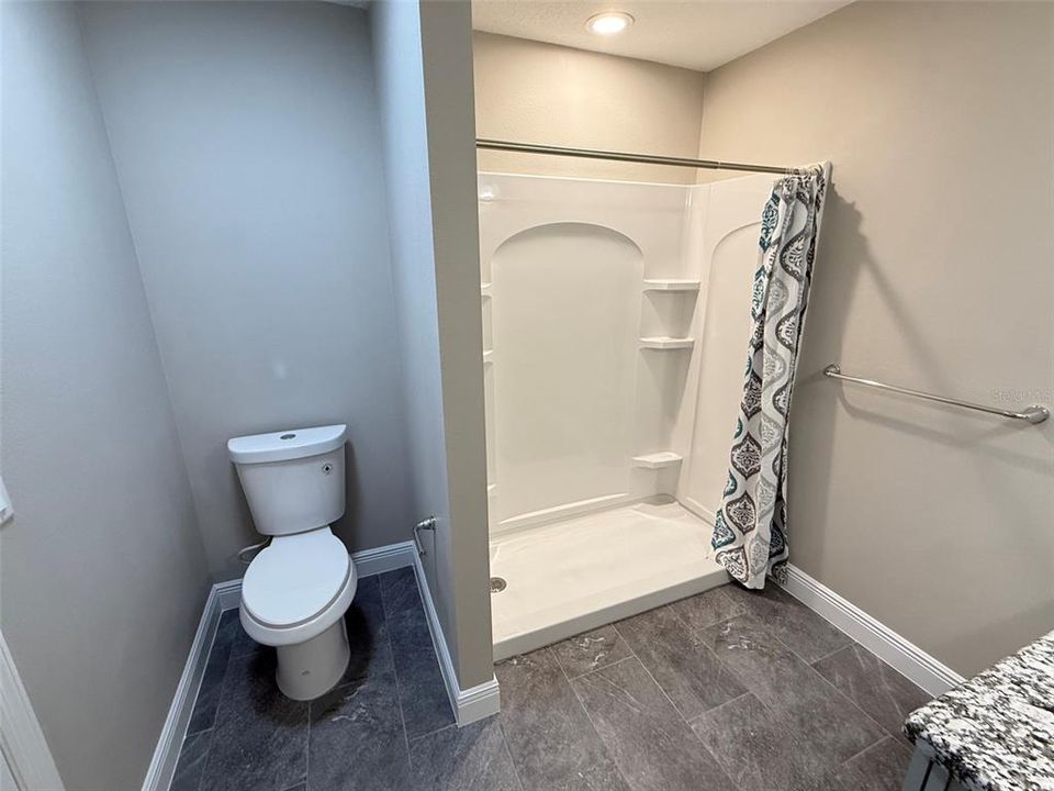 For Rent: $1,700 (3 beds, 2 baths, 1311 Square Feet)