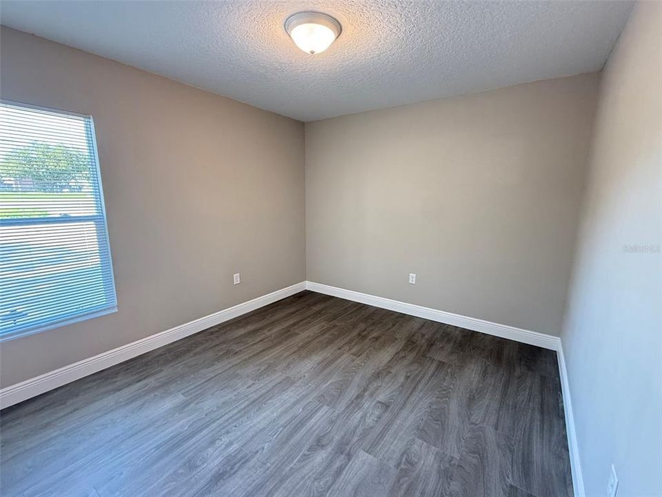 For Rent: $1,700 (3 beds, 2 baths, 1311 Square Feet)
