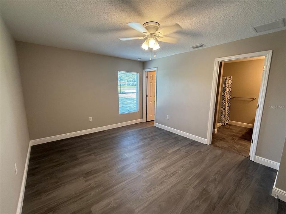 For Rent: $1,700 (3 beds, 2 baths, 1311 Square Feet)