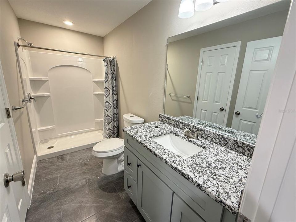 For Rent: $1,700 (3 beds, 2 baths, 1311 Square Feet)