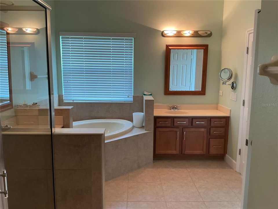 En Venta: $509,000 (3 camas, 2 baños, 2088 Pies cuadrados)
