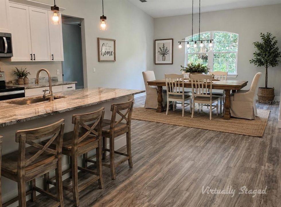 For Sale: $699,900 (3 beds, 2 baths, 2899 Square Feet)