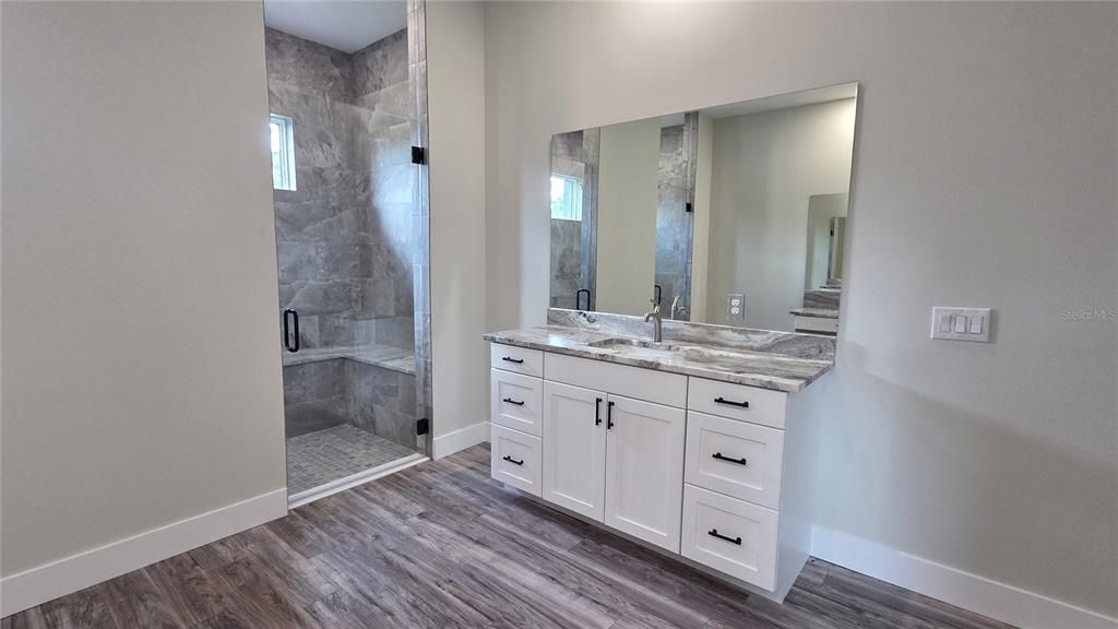 For Sale: $699,900 (3 beds, 2 baths, 2899 Square Feet)