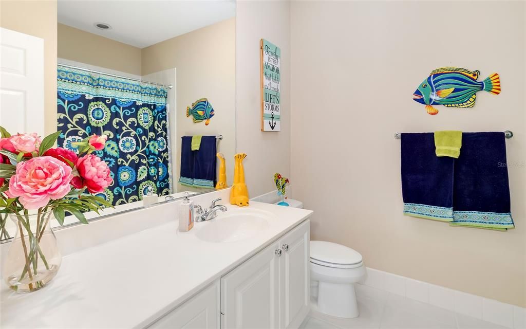 For Sale: $410,000 (3 beds, 2 baths, 1672 Square Feet)