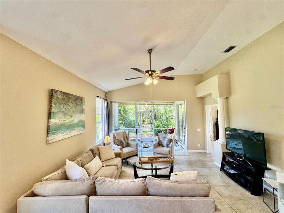 For Rent: $3,300 (2 beds, 2 baths, 1707 Square Feet)