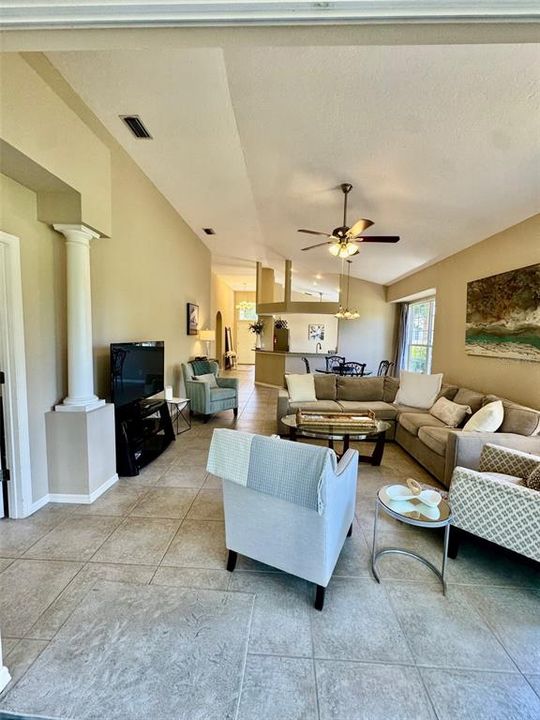 For Rent: $3,300 (2 beds, 2 baths, 1707 Square Feet)