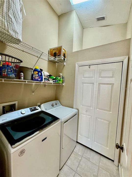 For Rent: $3,300 (2 beds, 2 baths, 1707 Square Feet)