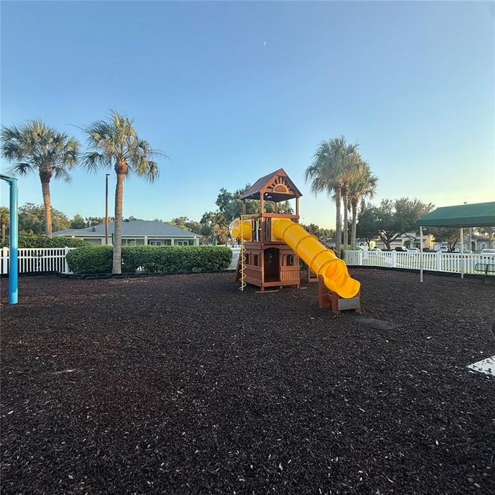 For Rent: $2,500 (4 beds, 2 baths, 2154 Square Feet)