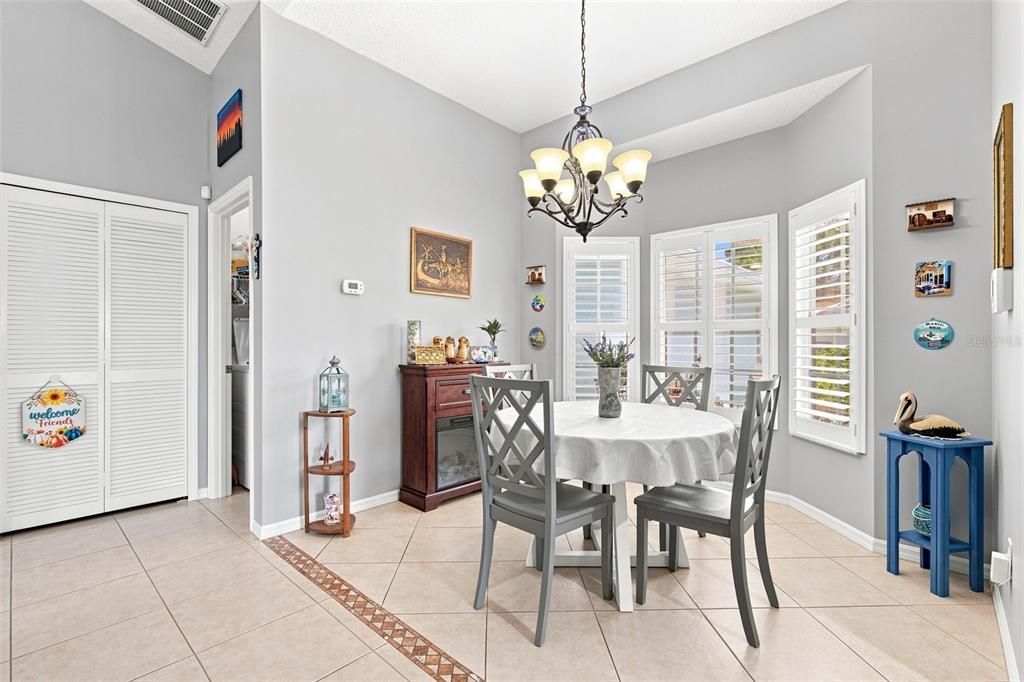 En Venta: $339,000 (3 camas, 2 baños, 1531 Pies cuadrados)