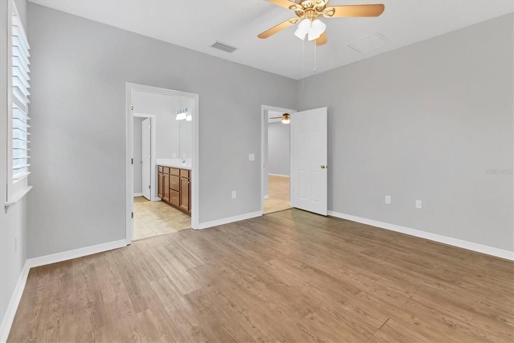 For Rent: $2,500 (2 beds, 2 baths, 1437 Square Feet)