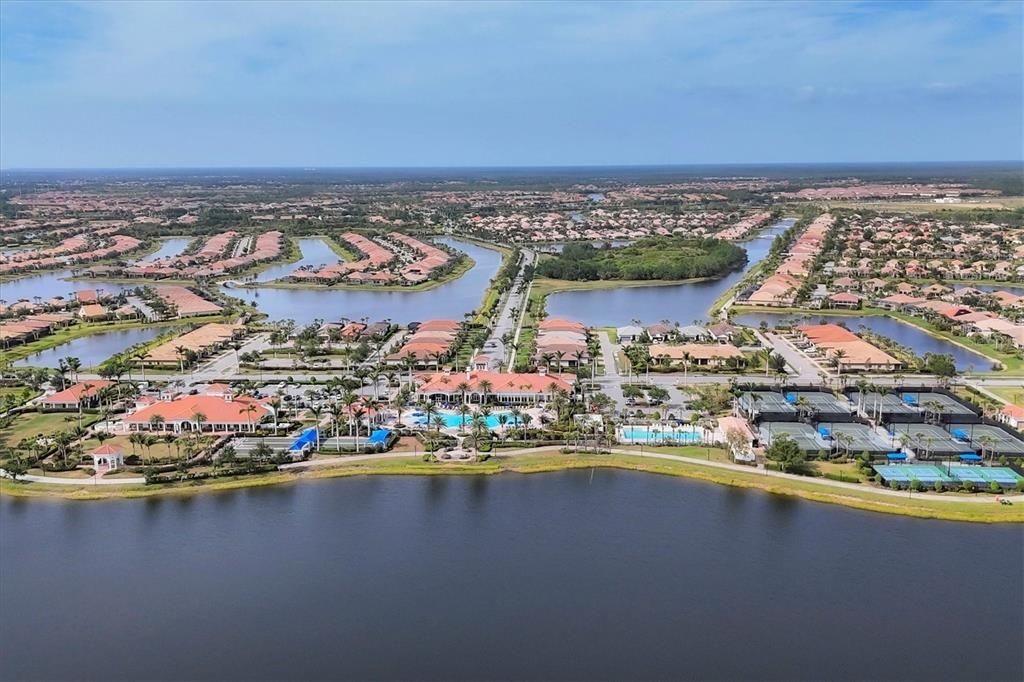 For Rent: $2,500 (2 beds, 2 baths, 1437 Square Feet)
