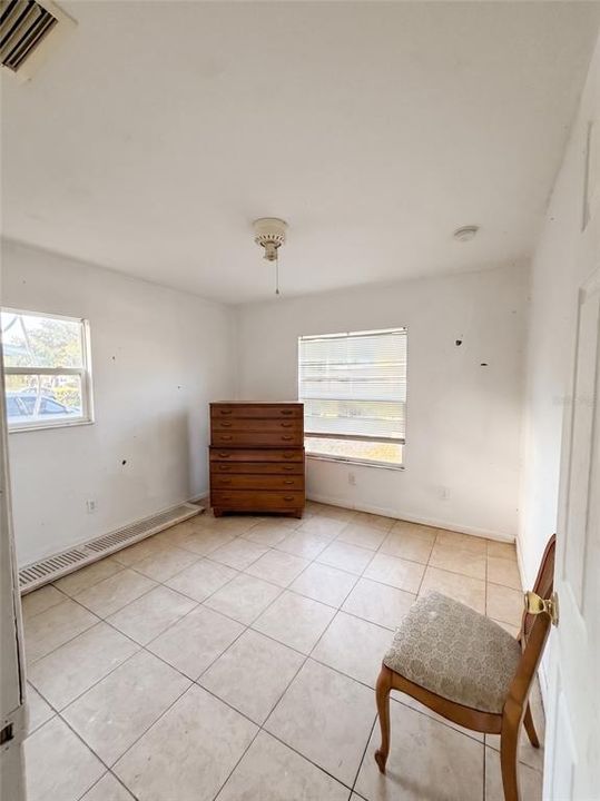 For Sale: $329,900 (3 beds, 2 baths, 1260 Square Feet)