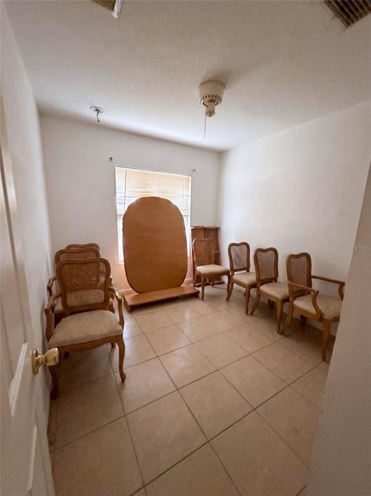 For Sale: $329,900 (3 beds, 2 baths, 1260 Square Feet)
