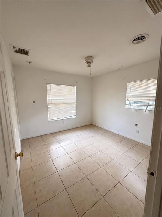 For Sale: $329,900 (3 beds, 2 baths, 1260 Square Feet)