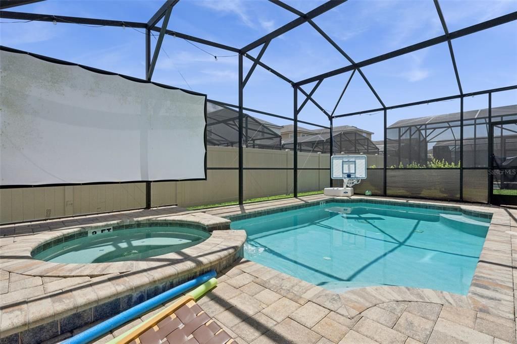 For Sale: $648,000 (7 beds, 6 baths, 3533 Square Feet)