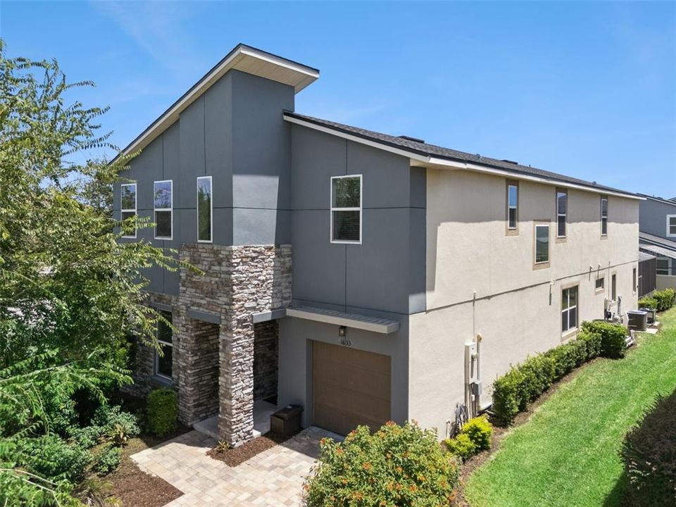 For Sale: $648,000 (7 beds, 6 baths, 3533 Square Feet)