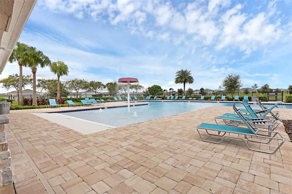 For Sale: $648,000 (7 beds, 6 baths, 3533 Square Feet)