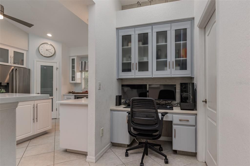En Venta: $458,000 (2 camas, 2 baños, 2116 Pies cuadrados)