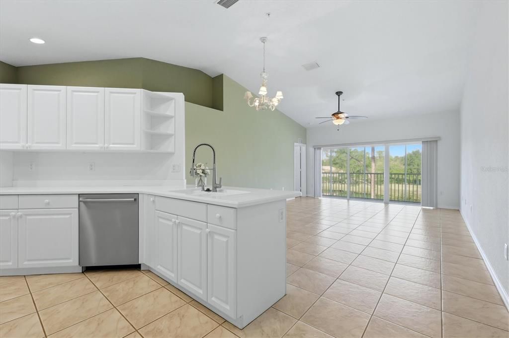 For Sale: $259,000 (2 beds, 2 baths, 1398 Square Feet)