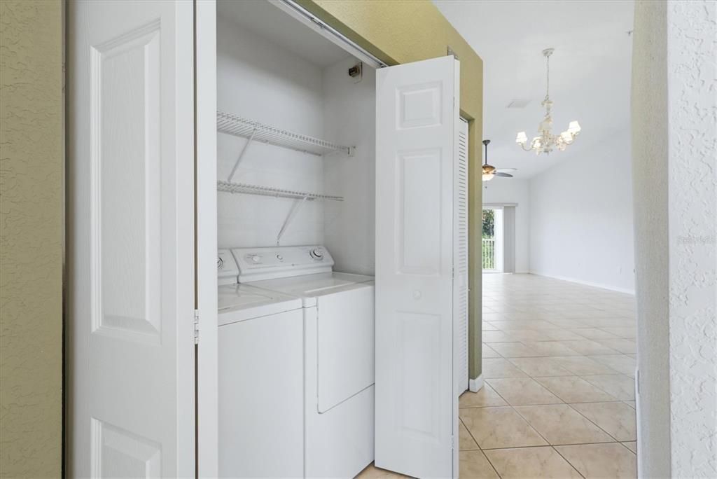 For Sale: $259,000 (2 beds, 2 baths, 1398 Square Feet)