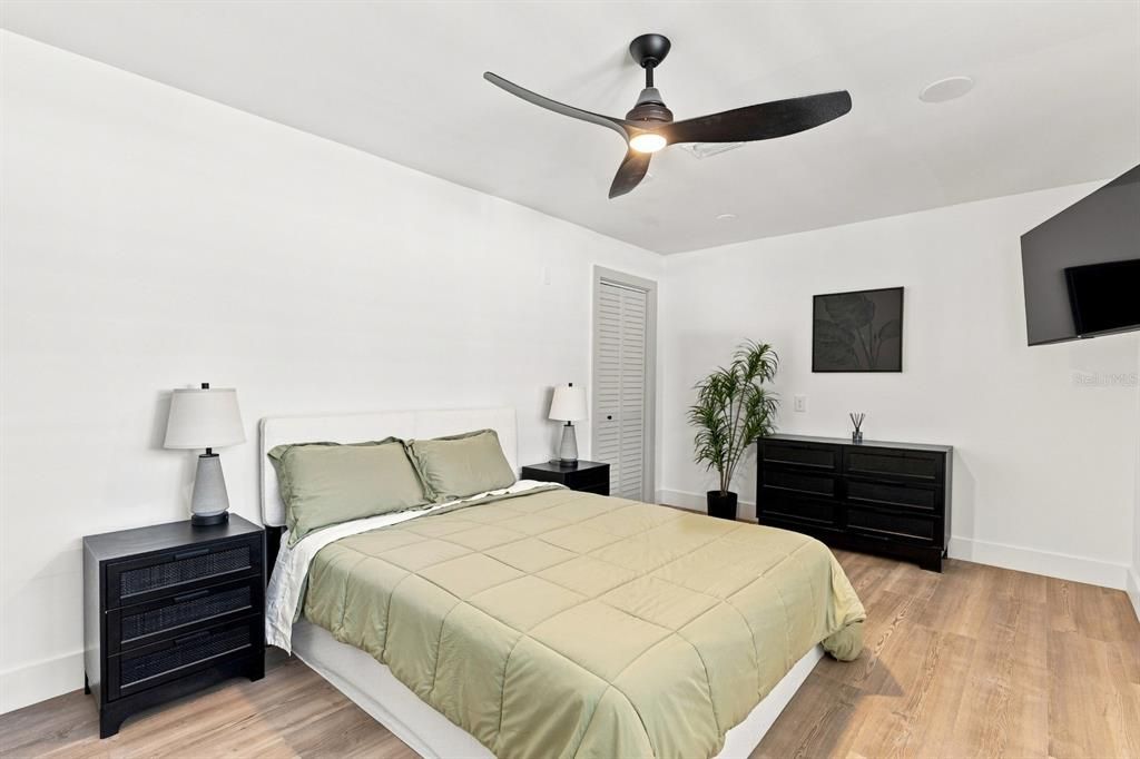 En Venta: $1,650,000 (4 camas, 3 baños, 2372 Pies cuadrados)