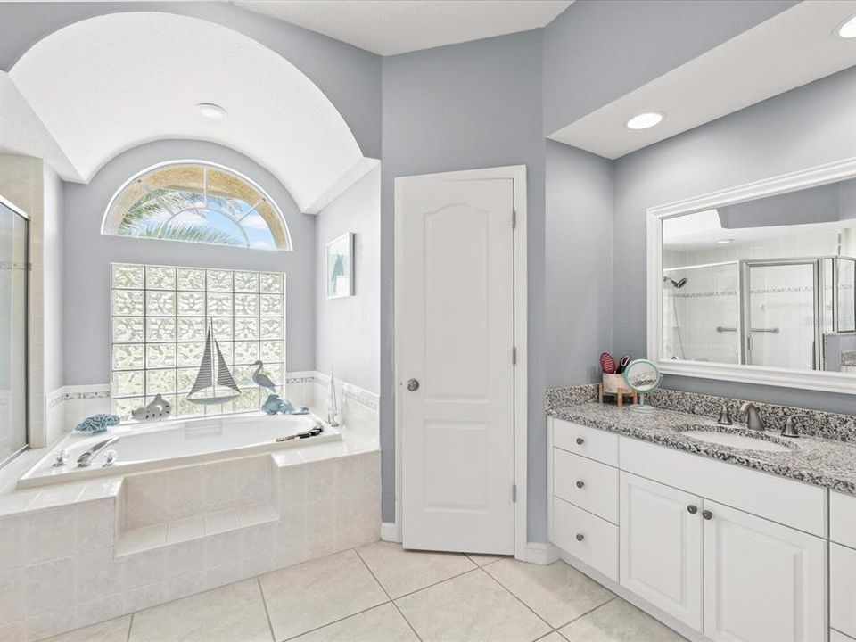 For Sale: $499,000 (4 beds, 3 baths, 2320 Square Feet)