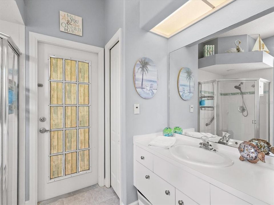 For Sale: $499,000 (4 beds, 3 baths, 2320 Square Feet)