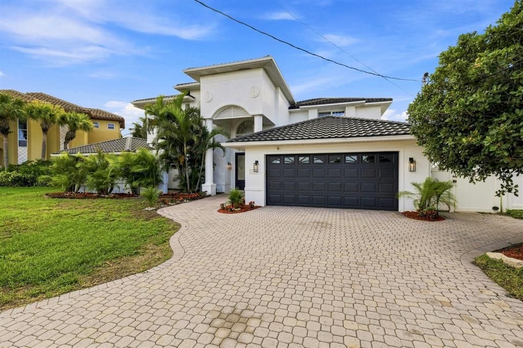 En Venta: $3,400,000 (5 camas, 4 baños, 4558 Pies cuadrados)