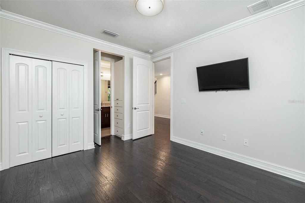For Rent: $4,500 (3 beds, 3 baths, 2824 Square Feet)