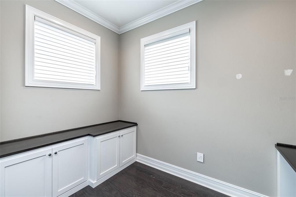 For Rent: $4,500 (3 beds, 3 baths, 2824 Square Feet)
