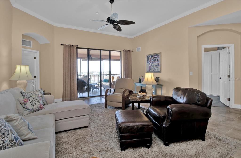 For Sale: $519,000 (3 beds, 3 baths, 2269 Square Feet)