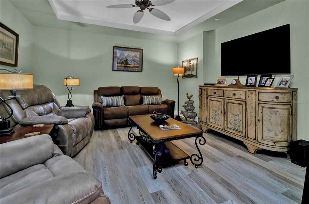 For Sale: $519,000 (3 beds, 3 baths, 2269 Square Feet)