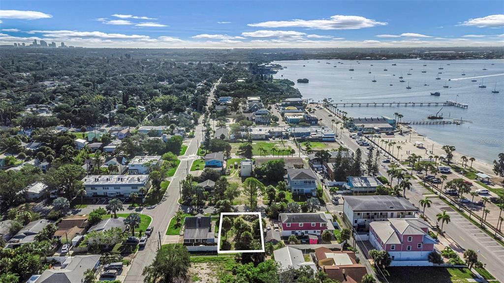 待售: $250,000 (0.10 acres)