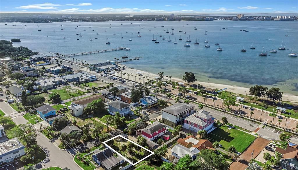 待售: $250,000 (0.10 acres)