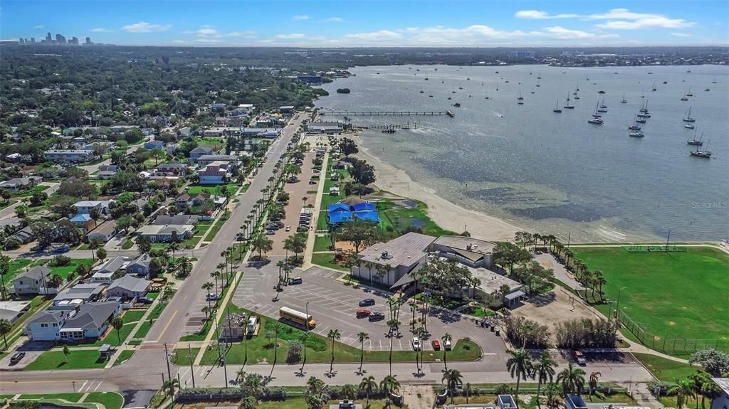 待售: $250,000 (0.10 acres)