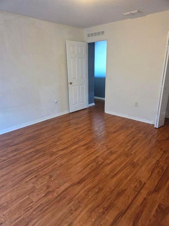 En Venta: $379,900 (5 camas, 2 baños, 2952 Pies cuadrados)