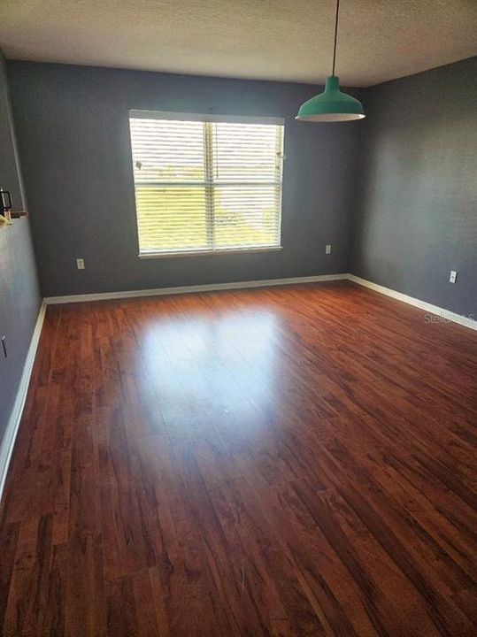 En Venta: $379,900 (5 camas, 2 baños, 2952 Pies cuadrados)