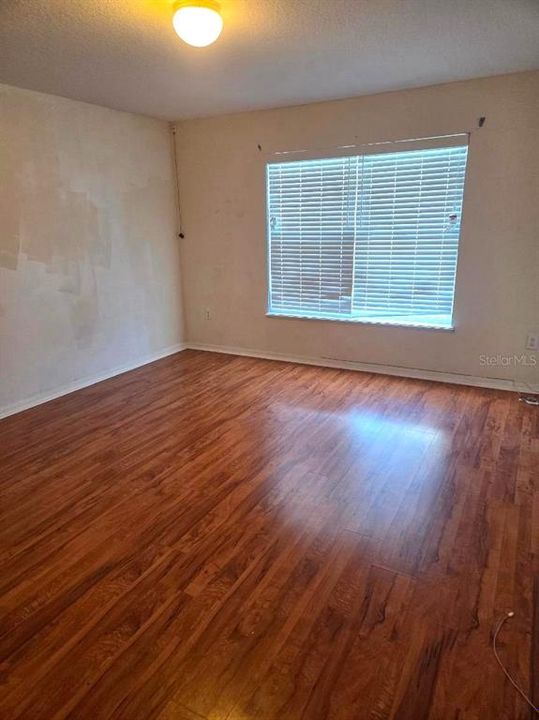 En Venta: $379,900 (5 camas, 2 baños, 2952 Pies cuadrados)