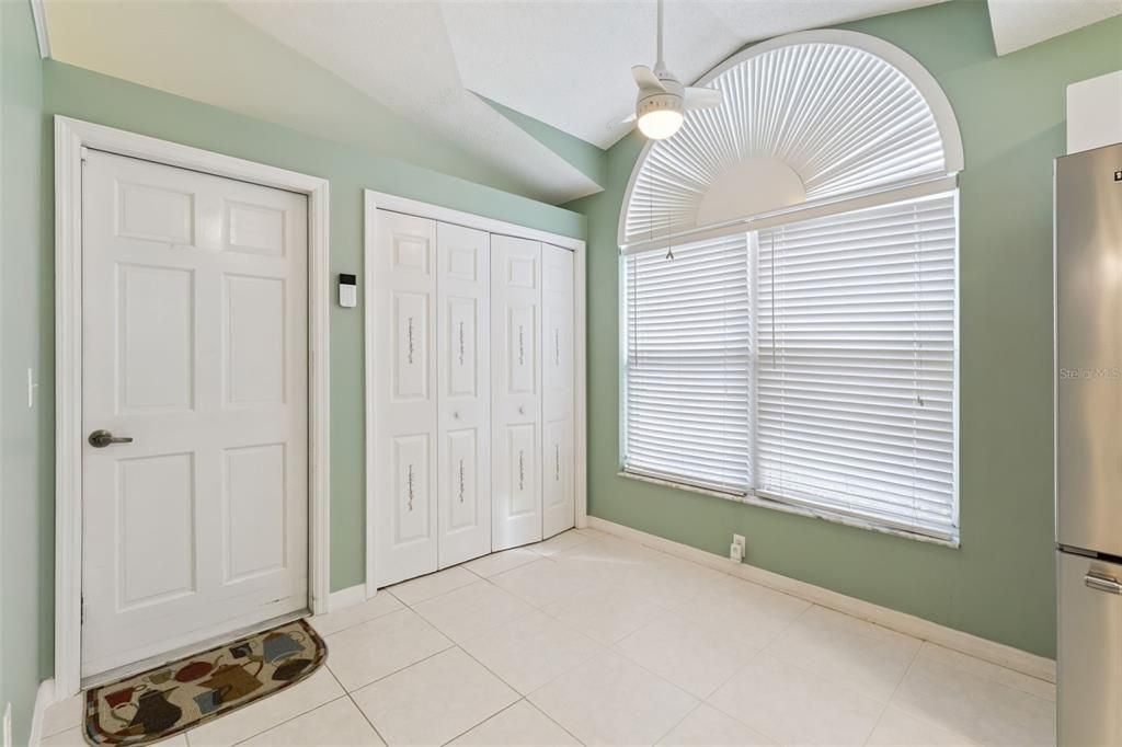 For Sale: $419,000 (3 beds, 2 baths, 1687 Square Feet)